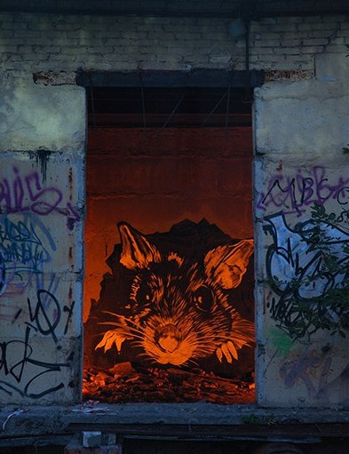 O Ρώσος street artist που ανταγωνίζεται τον Βρετανό Banksy [εικόνες]  | iefimerida.gr 4