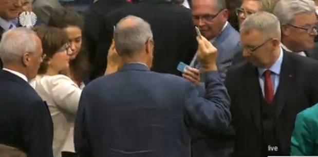 Η γερμανική Βουλή ψήφισε «ναι» για το ελληνικό πρόγραμμα  | iefimerida.gr 0