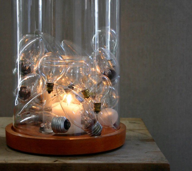 Χρησιμοποιήστε τις καμένες λάμπες αλλιώς - Φτιάξτε βάζα και κηροπήγια  [εικόνες] | iefimerida.gr 5