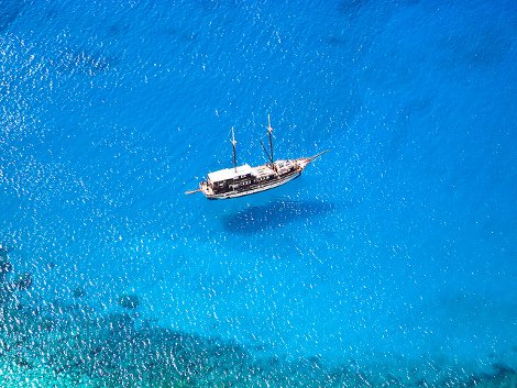 Ισπανικό ταξιδιωτικό site υποκλίνεται στις ελληνικές θάλασσες: Οι 10 γωνιές που μοιάζουν με φυσική πισίνα [εικόνες] | iefimerida.gr 0