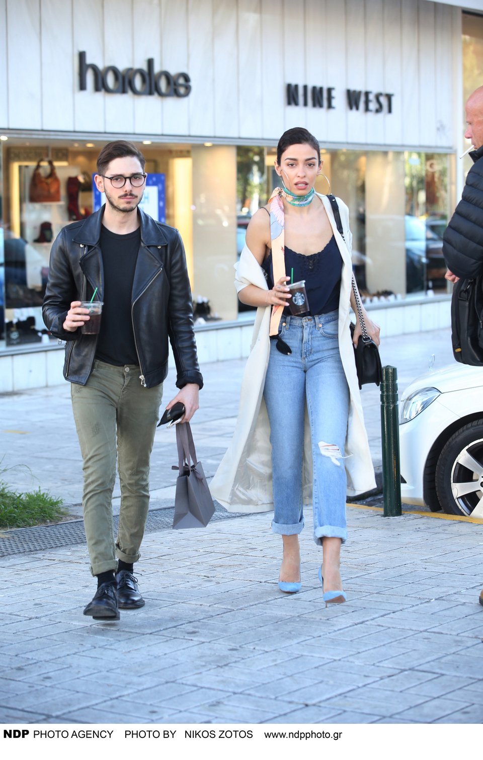 Τέλος οι μπλε τρέσες για την Ελένη Φουρέιρα -Με νέο στυλ η τραγουδίστρια [εικόνες]   | iefimerida.gr 4