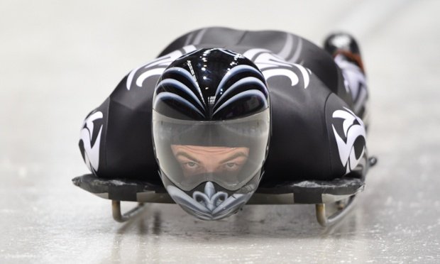 Τα 10 πιο φουτουριστικά κράνη αθλητών, που έκλεψαν την παράσταση στους Χειμερινούς Ολυμπιακούς [εικόνες] | iefimerida.gr 4