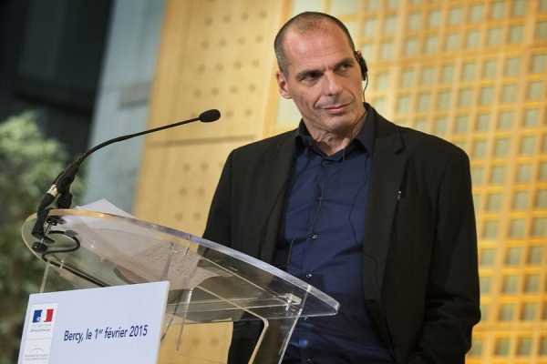 Το Βερολίνο για το στιλ του Βαρουφάκη -Τι σχολιάζουν για το χαλαρό πουκάμισο και την άφαντη γραβάτα | iefimerida.gr 2