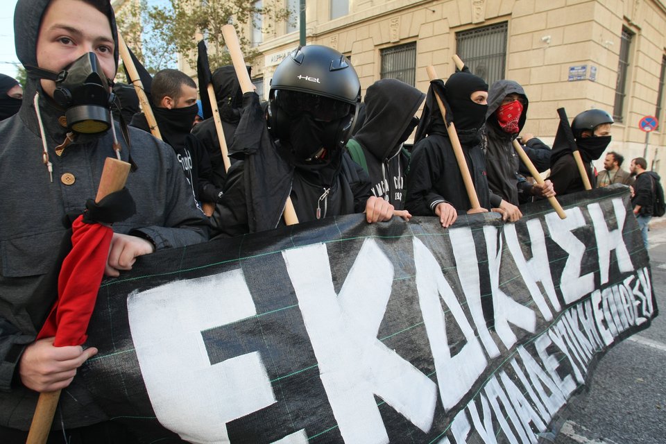 Η μαθητική πορεία για τον Γρηγορόπουλο στα Προπύλαια [εικόνες & βίντεο] | iefimerida.gr 3