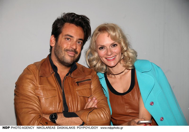 Μια μελαχρινή δικηγόρος -Αυτή είναι η νέα σύντροφος του Πάνου Καλλίτση [εικόνες] | iefimerida.gr 1