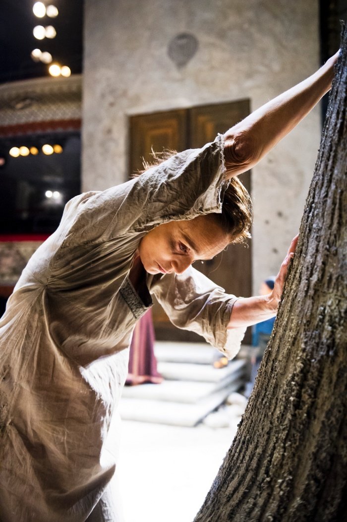 Η Ηλέκτρα του Σοφοκλή, κατακτά το Λονδίνο με πρωταγωνίστρια την Κριστίν Σκοτ Τόμας -Για θρίαμβο μιλούν οι κριτικοί [εικόνες] | iefimerida.gr 0