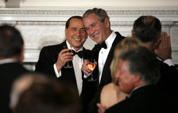 Από την κορυφή στην απόλυτη καταστροφή -Η καριέρα του Σίλβιο Μπερλουσκόνι μέσα από 30 «κλικ» [εικόνες]  | iefimerida.gr 8