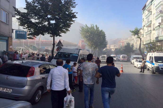 Ισχυρή έκρηξη στην Κωνσταντινούπολη - Τουλάχιστον 12 τραυματίες [εικόνα] | iefimerida.gr 0