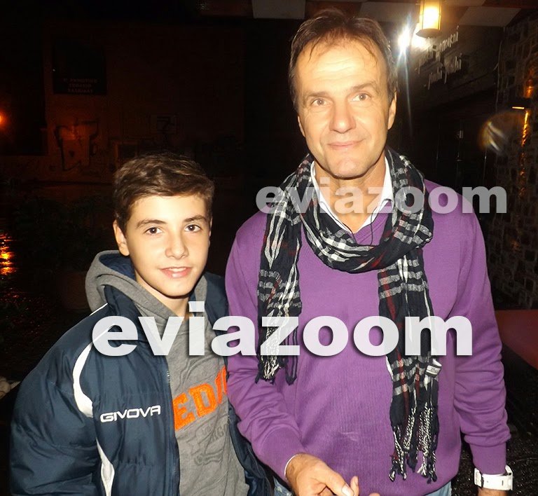 Η χαρά του πατέρα του Τάσου Αυλωνίτη: Κερνούσε τους πάντες μετά το γκολ του γιου του στο ντέρμπι [εικόνες&βίντεο] | iefimerida.gr 1