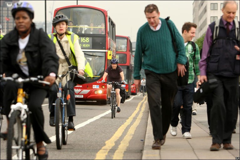 Κυκλοφοριακό χάος στο Λονδίνο, λόγω της απεργίας του υπόγειου σιδηρόδρομου [εικόνες] | iefimerida.gr 9