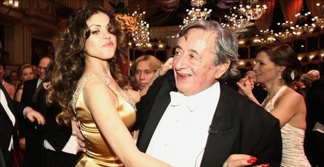 150.000 δολάρια πλήρωσε Αυστριακός τις Πάμελα Άντερσον και Πάρις Χίλτον για μια νύχτα [εικόνες]  | iefimerida.gr 6