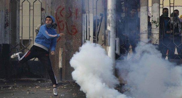 Φλέγεται ξανά το Κάιρο -Συγκρούσεις φοιτητών- αστυνομίας, πληροφορίες για έναν νεκρό [εικόνες] | iefimerida.gr 1