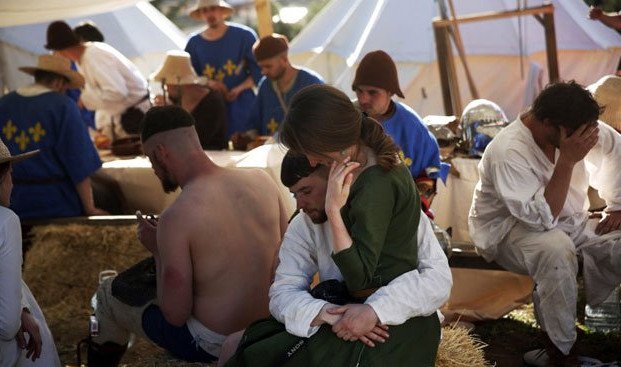 Πανοπλίες, σπαθιά, ασπίδες και τρομαγμένες πριγκίπισσες -To Παγκόσμιο πρωτάθλημα ιπποτών [εικόνες&βίντεο]  | iefimerida.gr 3