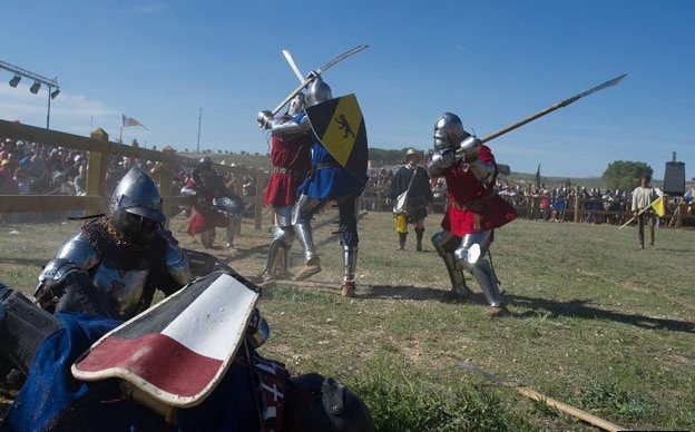 Πανοπλίες, σπαθιά, ασπίδες και τρομαγμένες πριγκίπισσες -To Παγκόσμιο πρωτάθλημα ιπποτών [εικόνες&βίντεο]  | iefimerida.gr 4
