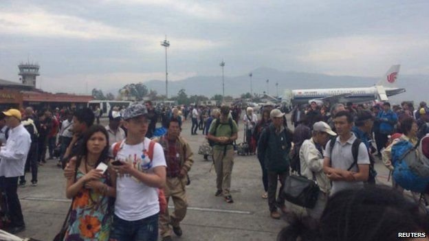 Ισχυρός σεισμός 7,9 Ρίχτερ ταρακούνησε το Νεπάλ- Φόβοι για πάνω από 100 νεκρούς [εικόνες] | iefimerida.gr 3