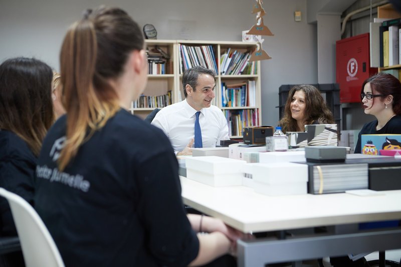 Σε επιχείρηση γυναικών στα Ανω Λιόσια, ο Μητσοτάκης -Ημέρα της Γυναίκας [εικόνες] | iefimerida.gr 2