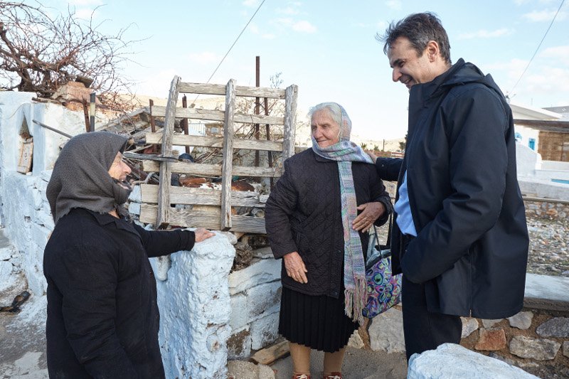 Μητσοτάκης από την Ψέριμο: Η χώρα μας επιδιώκει πάντα σχέσεις καλής γειτονίας με την Τουρκία [εικόνες] | iefimerida.gr 2