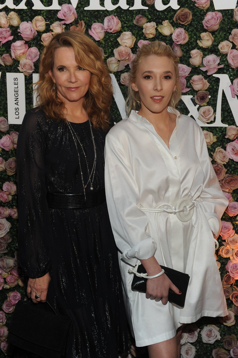 Ενα λαμπερό πάρτι με την υπογραφή Max Mara -Στο Λος Αντζελες, προς τιμήν της ηθοποιού Zoey Deutch  | iefimerida.gr 13