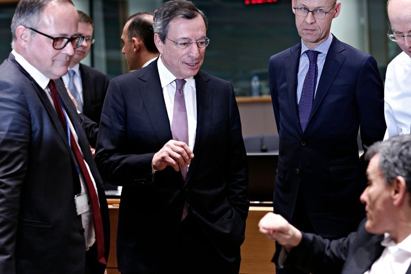 Eurogroup: «Εκρηξη» Τσακαλώτου κατά Ντράγκι -Για πλειστηριασμούς και απόδοση ομολόγου | iefimerida.gr 1