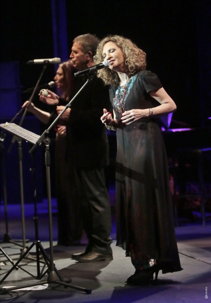 Γιώργος Νταλάρας, Ελένη Βιτάλη, Γλυκερία: Τρεις μεγάλοι ερμηνευτές μαζί  | iefimerida.gr 2