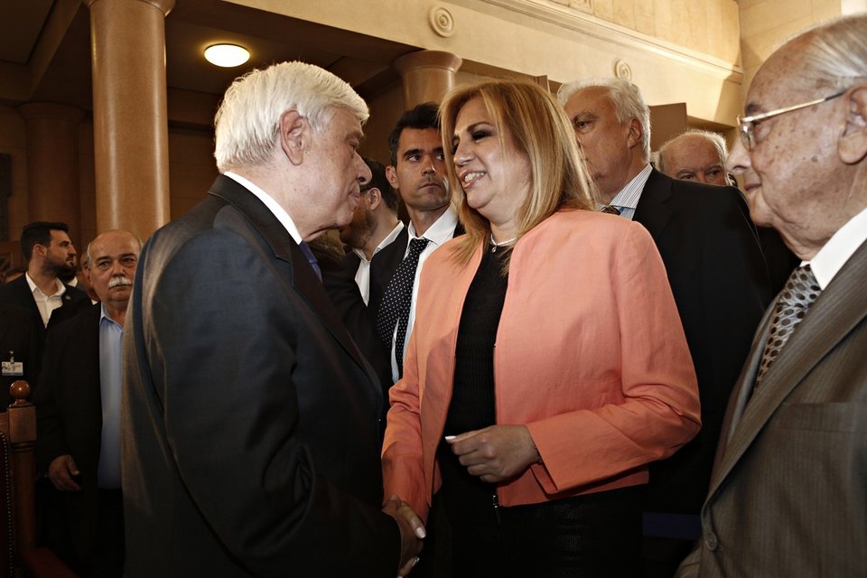 Τα χαμογελαστά ενσταντανέ Τσίπρα-Παπανδρέου στην έκθεση για τον Ανδρέα [εικόνες] | iefimerida.gr 2