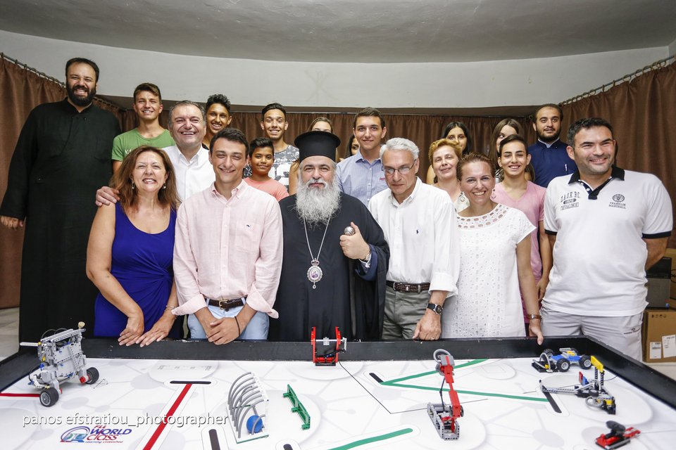 Η εκστρατεία 17χρονου ομογενή για να αγοραστούν υπολογιστές για τους Ρομά στη Θεσσαλονίκη [εικόνα] | iefimerida.gr 0