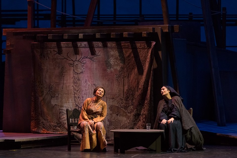 Το iefimerida στην πρεμιέρα της «Φόνισσας» [εικόνες] | iefimerida.gr 1