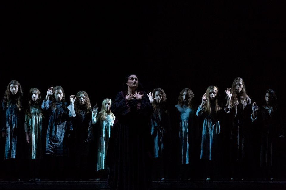 Το iefimerida στην πρεμιέρα της «Φόνισσας» [εικόνες] | iefimerida.gr 0