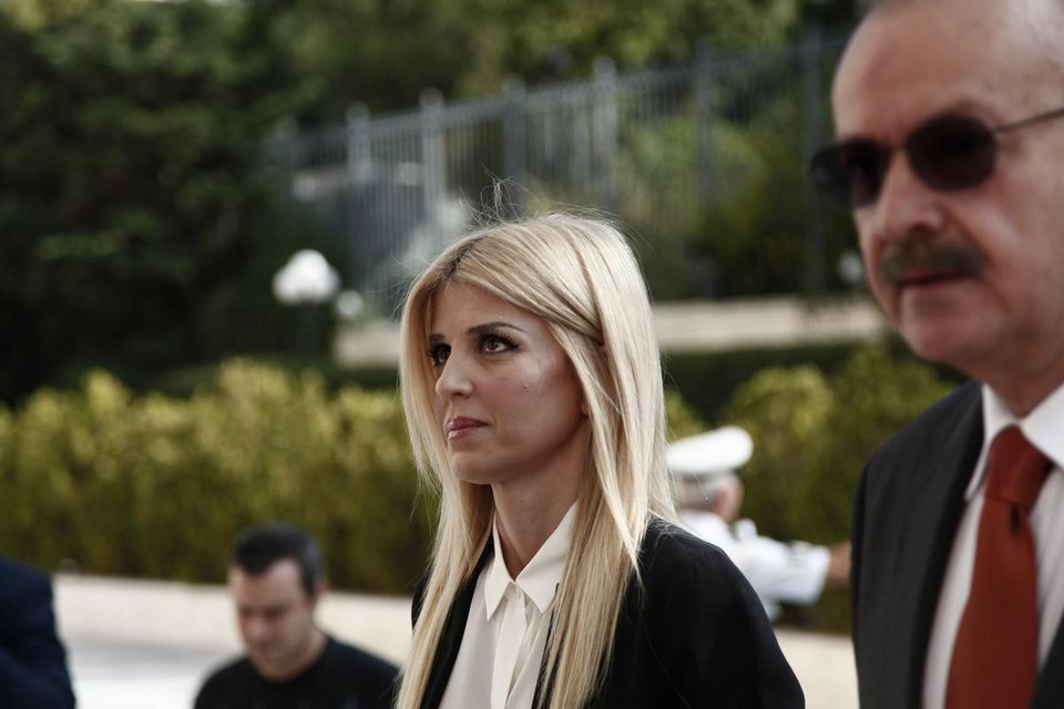 Οι κυρίες της Βουλής στην ορκωμοσία [εικόνες] | iefimerida.gr 12