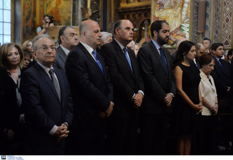 40 μέρες από τον θάνατο του Κωνσταντίνου Μητσοτάκη -Εγινε το μνημόσυνο, παρόντες η οικογένεια και φίλοι [εικόνες] | iefimerida.gr 6