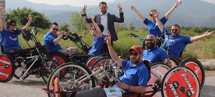 H Stoiximan στηρίζει άτομα με κινητικά προβλήματα και στέκεται δίπλα στο «Περπατώ» | iefimerida.gr 1