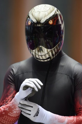 Τα 10 πιο φουτουριστικά κράνη αθλητών, που έκλεψαν την παράσταση στους Χειμερινούς Ολυμπιακούς [εικόνες] | iefimerida.gr 6