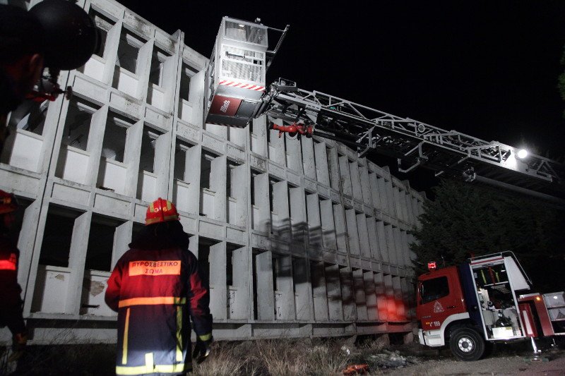 Ασκηση της Πυροσβεστικής στην Πάρνηθα για σεισμό: 5,9 Ρίχτερ, φωτιά, καταρρεύσεις κτιρίων και απεγκλωβισμός ατόμων [εικόνες&βίντεο] | iefimerida.gr 1