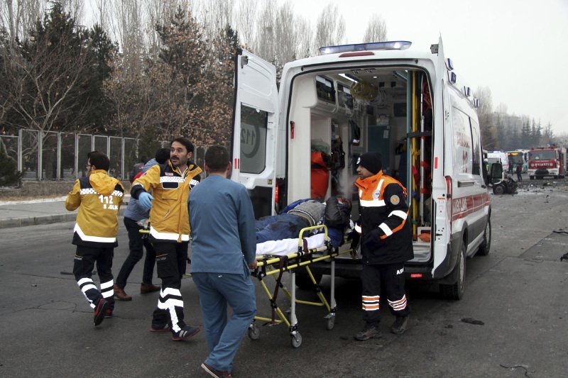 Τουρκία: Εκρηξη σε όχημα έξω από Πανεπιστήμιο -13 νεκροί | iefimerida.gr 4