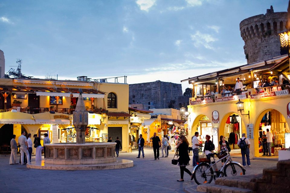 Ισπανικό περιοδικό αποθεώνει την Ελλάδα: Τα 10 μέρη που θα μένατε για πάντα [εικόνες] | iefimerida.gr 6