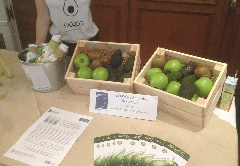 Τέσσερις Ελληνίδες φοιτήτριες του ΕΜΠ βραβεύτηκαν στο Λονδίνο για ένα smoothie με αβοκάντο [εικόνες] | iefimerida.gr 1