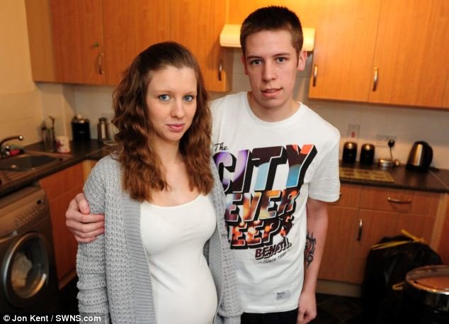 «Εκανα έκτρωση αλλά είμαι ακόμα έγκυος» -Η απίστευτη περιπέτεια μιας 19χρονης και το ιατρικό «θαύμα» [εικόνες]  | iefimerida.gr 2