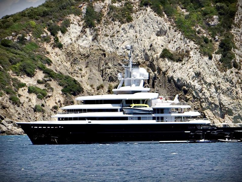 Στη Ζάκυνθο ο Ρόμαν Αμπράμοβιτς, με την υπερπολυτελή θαλαμηγό του [εικόνες] | iefimerida.gr 0