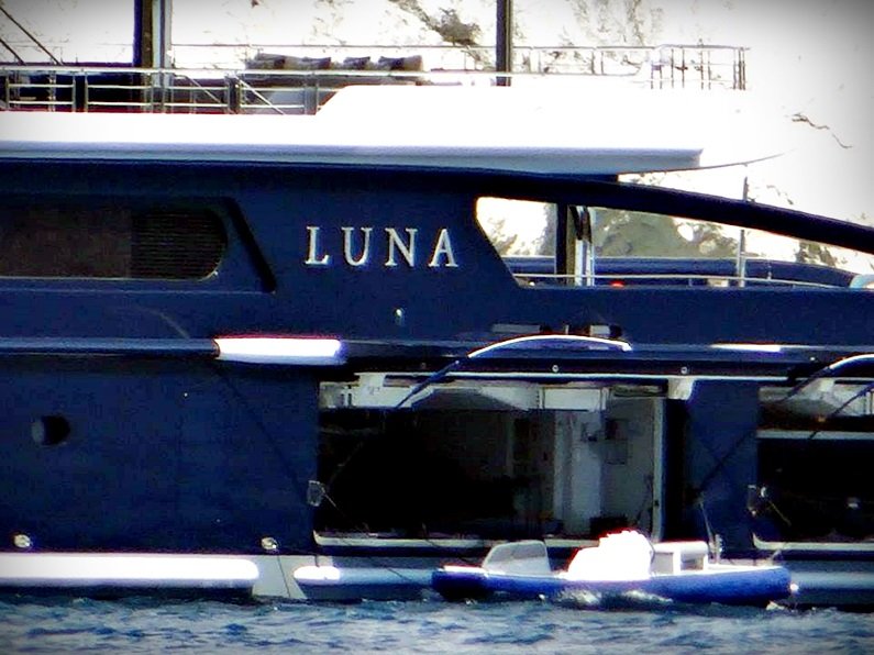 Στη Ζάκυνθο ο Ρόμαν Αμπράμοβιτς, με την υπερπολυτελή θαλαμηγό του [εικόνες] | iefimerida.gr 1