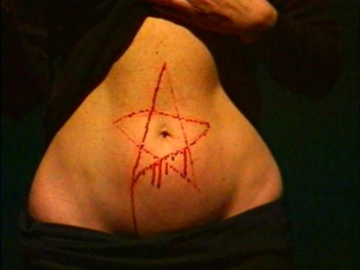 Η Μαρίνα Αμπράμοβιτς φτιάχνει τώρα και πιάτα [εικόνες] | iefimerida.gr 3