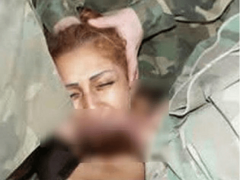 Παγκόσμιο σοκ από τις εικόνες που δείχνουν Αμερικανούς στρατιώτες να βιάζουν κρατούμενη στο Αμπού Γράιμπ | iefimerida.gr 0