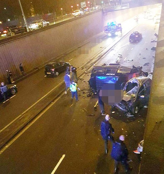  Τρομακτική καραμπόλα στη Βρετανία: Eξι νεκροί κι ένας σοβαρά τραυματίας στο Μπέρμιγχαμ [εικόνες]   | iefimerida.gr 2