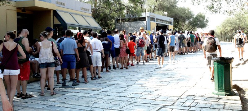 Χαμός στη Διονυσίου Αρεοπαγίτου -Κοσμοσυρροή τουριστών για να ανέβουν στην Ακρόπολη [εικόνες] | iefimerida.gr 2