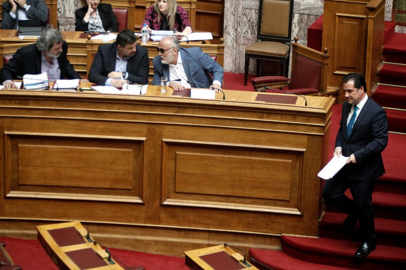 Συνεχίζεται η βεντέτα Αδωνι-Πολάκη για την Υγεία: «Μπέρδεψες τη γυναίκα μου με μία Μανωλίδου στο ΕΚΕΠΥ» | iefimerida.gr 1
