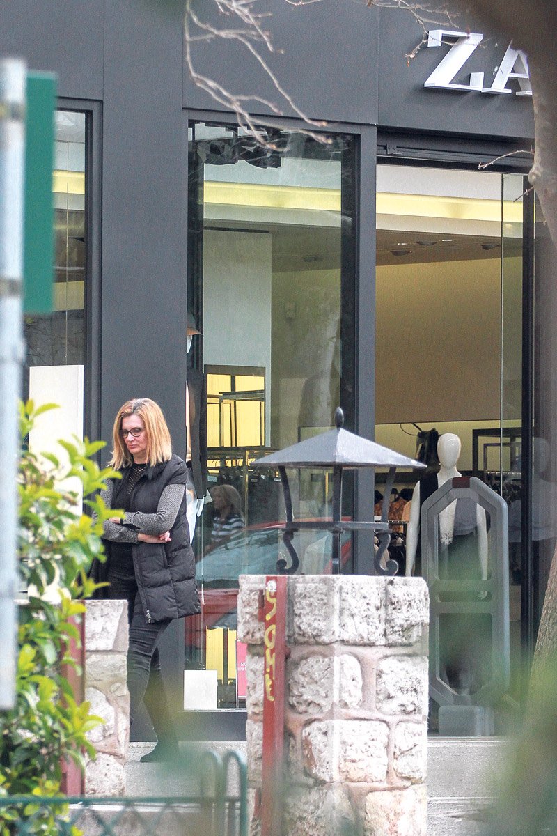 Η νέα ζωή της Αντας Παπανδρέου -Μόνη, ψάχνει [εικόνες] | iefimerida.gr 4