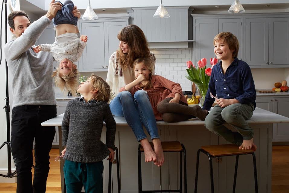 Στη μόδα πάλι η τέλεια μαμά -Τι έχουν πάθει οι γυναίκες [εικόνες] | iefimerida.gr 12