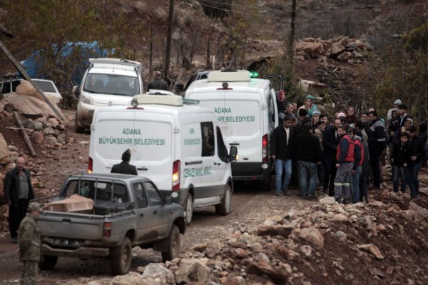 Tουρκία: Συνελήφθησαν 4 άνδρες για τη φωτιά με 11 νεκρούς μαθητές στα Αδανα | iefimerida.gr 1