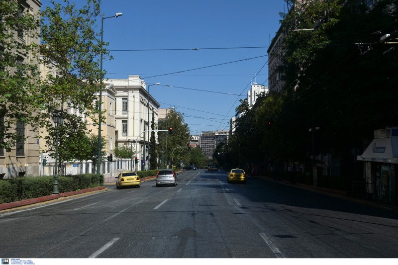 Η άλλη όψη της Αθήνα: Οταν η πόλη αδειάζει για τον Δεκαπενταύγουστο [εικόνες]  | iefimerida.gr 10