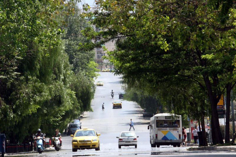 Η Αθήνα όπως θα την ξαναδείτε τον... Δεκαπενταύγουστο: Μια άδεια πόλη [εικόνες] | iefimerida.gr 1