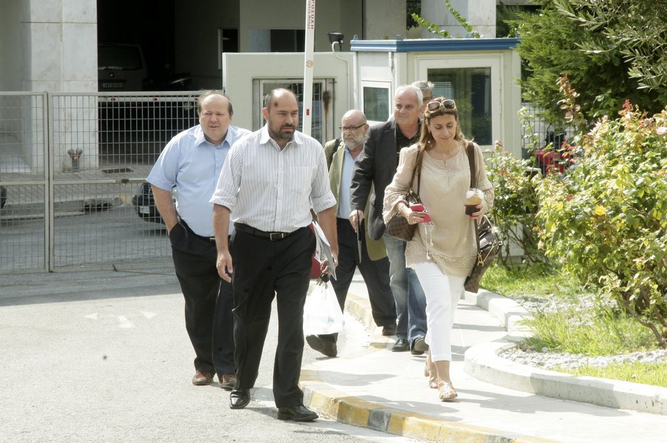 Τι συμβαίνει μέσα στη δοκιμή για τις τηλεοπτικές άδειες -Δείτε εικόνες | iefimerida.gr 0